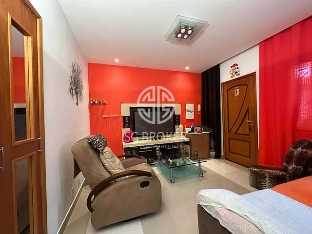 Casa 2 quartos e 2 banheiros, à venda, no bairro Santíssimo em Rio de Janeiro