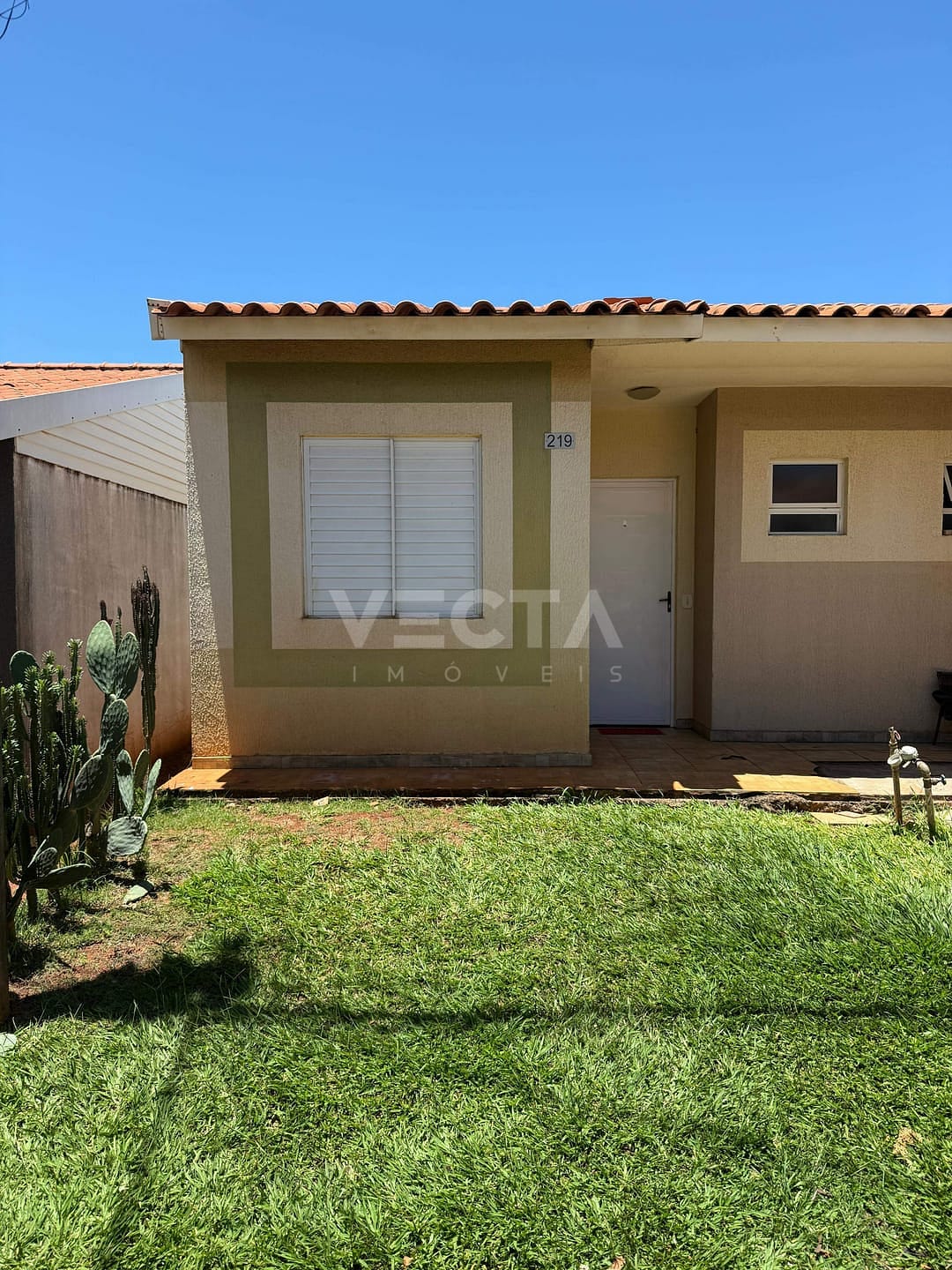 Casa à venda com 2 quartos, 80m² - Foto 18
