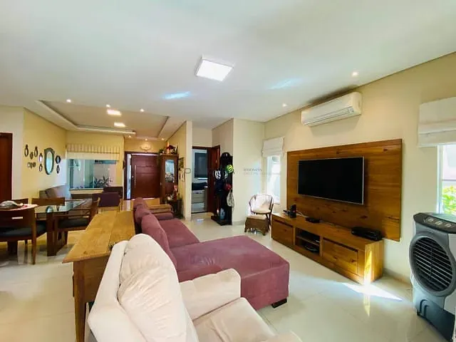 Casa com 450m² 4 quartos e 5 banheiros, à venda, no bairro Residencial Damha II em Campo Grande