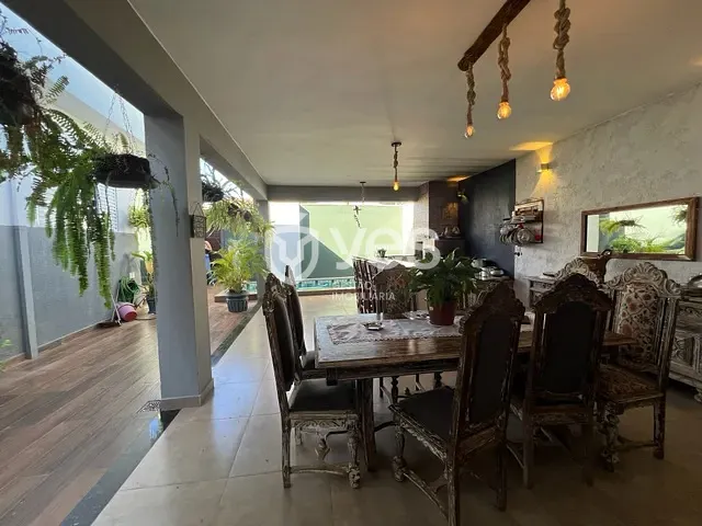 Casa com 360m² 3 quartos e 3 banheiros, à venda, no bairro Residencial das Acácias em Araxá