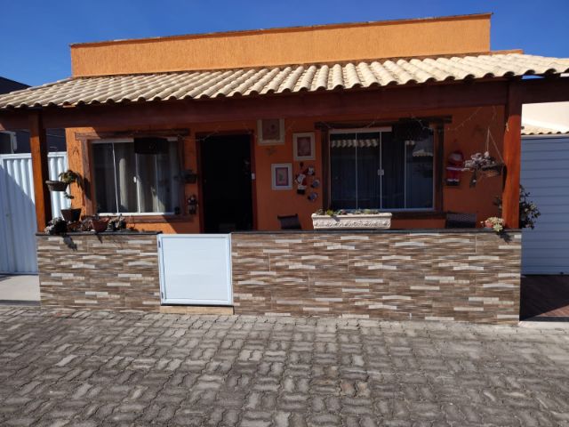Casa 2 quartos e 1 banheiro, à venda, no bairro Chácara Mariléa em Rio das Ostras