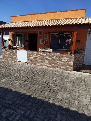 Casa 2 quartos e 1 banheiro, à venda, no bairro Chácara Mariléa em Rio das Ostras