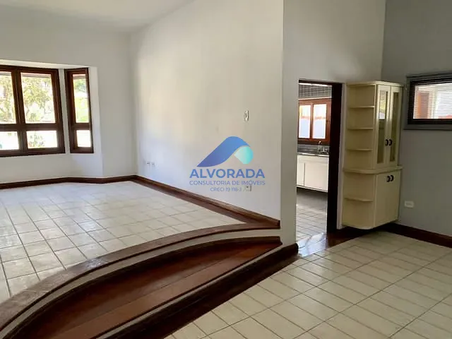 Casa com 300m² 4 quartos e 3 banheiros, à venda, no bairro Urbanova em São José dos Campos