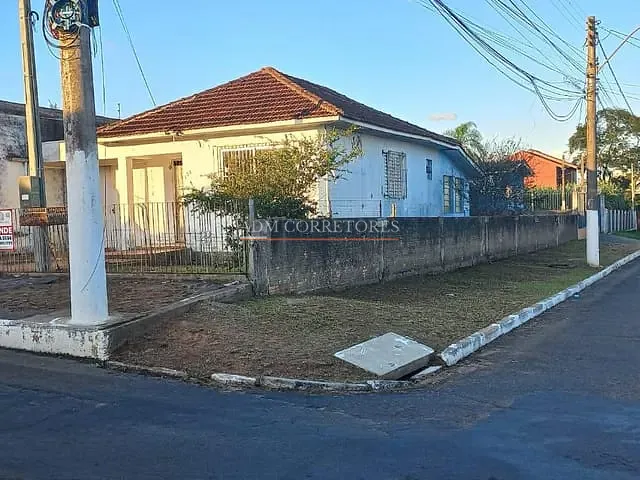 Casa com 300m² 2 quartos e 1 banheiro, à venda, no bairro Bom Princípio em Gravataí