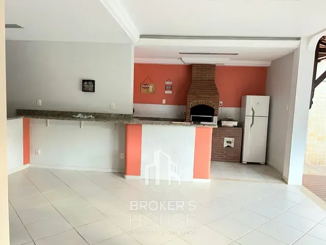 Casa 4 quartos e 6 banheiros, à venda, no bairro Fradinhos em Vitória