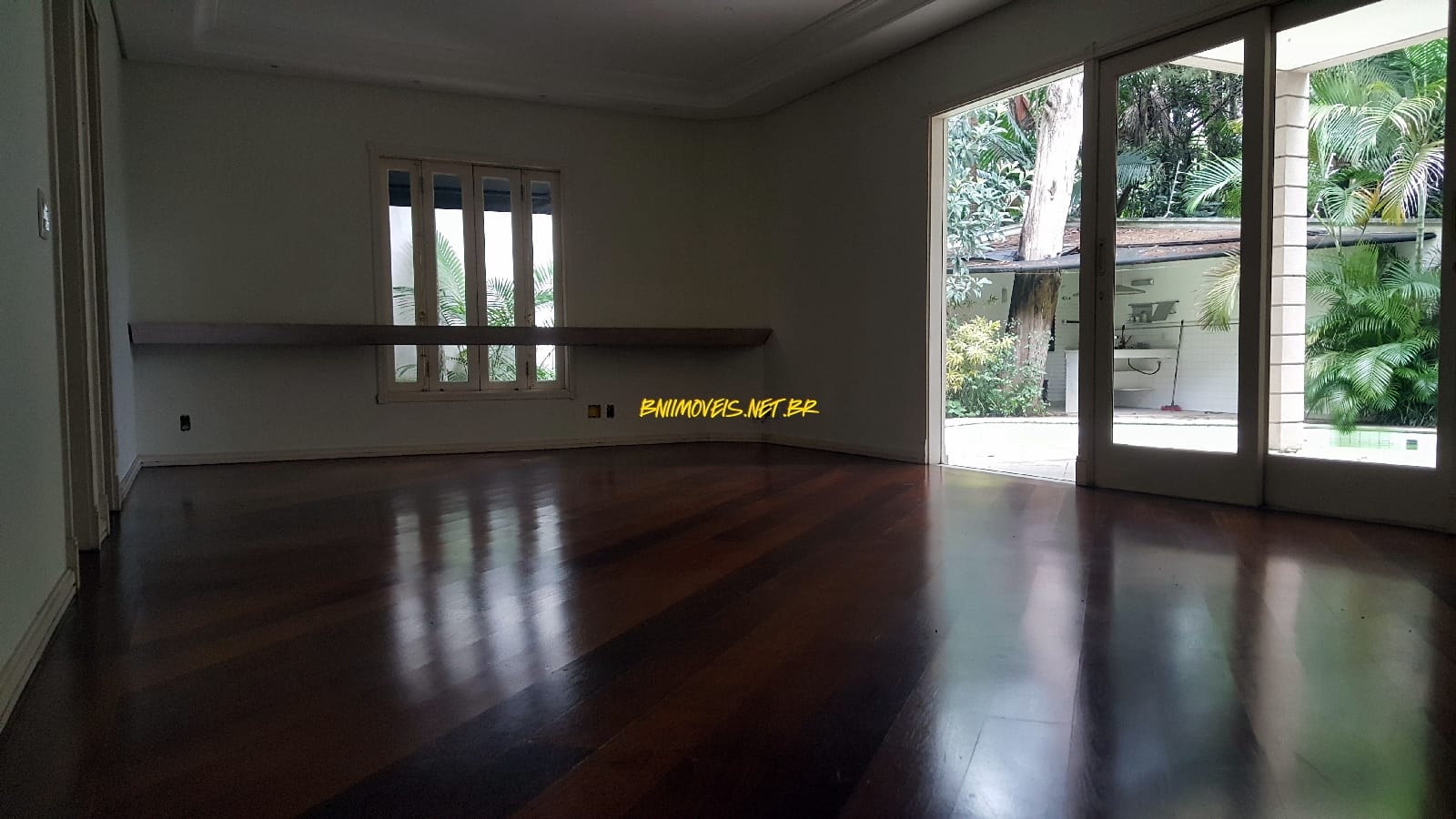 Casa à venda e aluguel com 4 quartos, 530m² - Foto 4