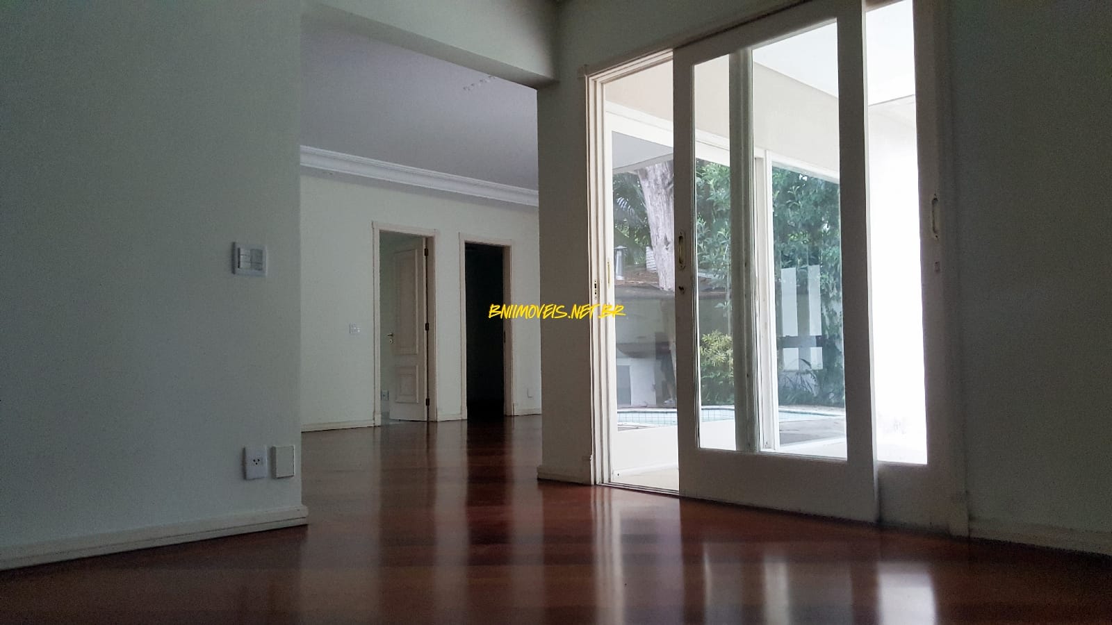 Casa à venda e aluguel com 4 quartos, 530m² - Foto 23
