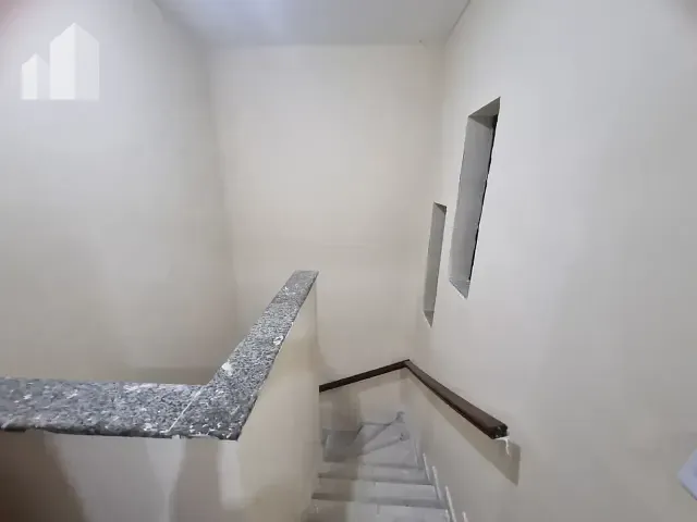 Casa com 70m² 2 quartos e 2 banheiros, para alugar, no bairro Vila São Luis em Nova Iguaçu