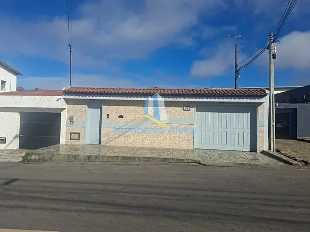 Casa 2 quartos e 1 banheiro, para alugar, no bairro Ibirapuera em Vitória da Conquista