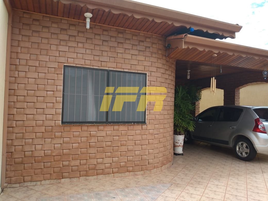 Casa, 3 quartos, 176 m² - Foto 1