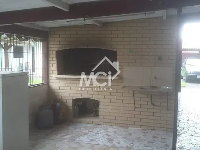 Casa 3 quartos e 2 banheiros, à venda, no bairro Três Vendas em Pelotas