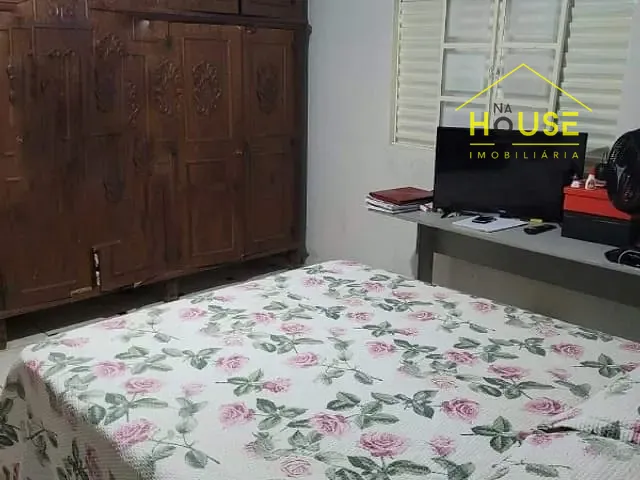 Casa com 330m², à venda, no bairro São Cosme em Votuporanga