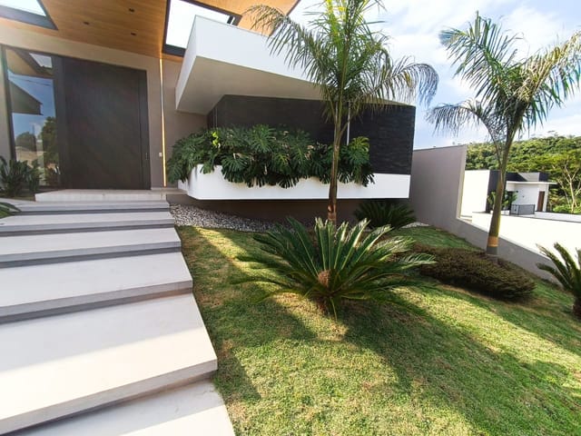 Casa com 1000m² 4 quartos e 5 banheiros, à venda, no bairro Observatório em Vinhedo