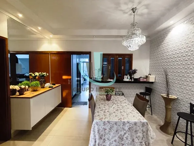 Casa com 245m² 3 quartos e 3 banheiros, à venda, no bairro Residencial Campos de Piemonte em Araraquara