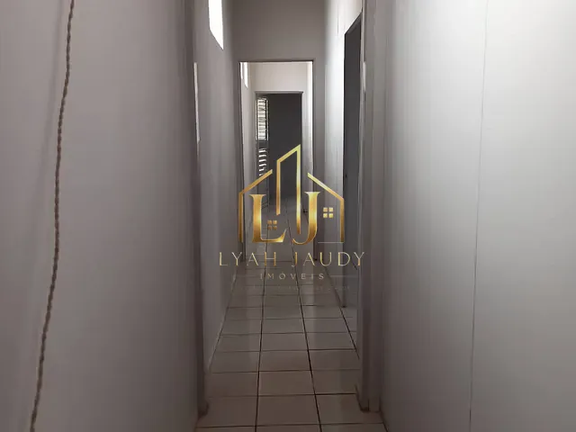 Casa com 123m² 3 quartos e 1 banheiro, à venda, no bairro Duque de Caxias em Cuiabá
