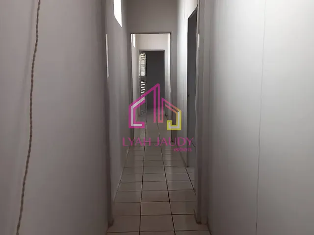 Casa com 123m² 3 quartos e 1 banheiro, à venda, no bairro Duque de Caxias em Cuiabá