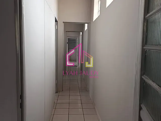 Casa com 123m² 3 quartos e 1 banheiro, à venda, no bairro Duque de Caxias em Cuiabá