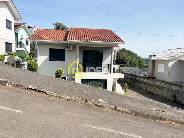 Casa com 150m² 2 quartos e 2 banheiros, à venda, no bairro Itaíba em Concórdia