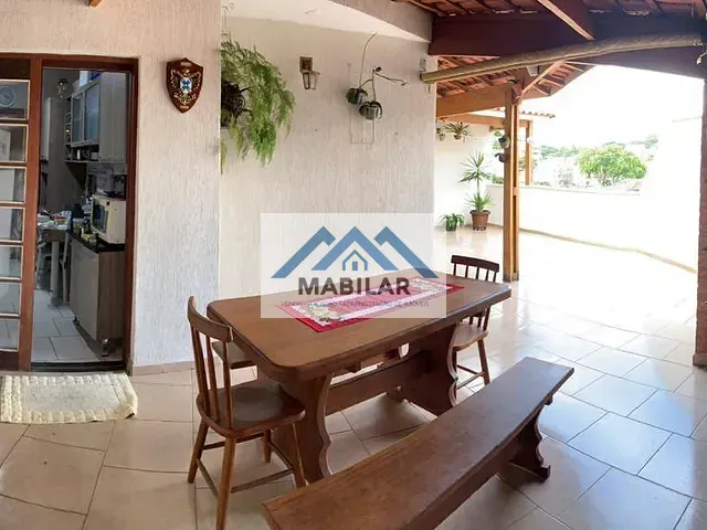 Casa com 127m² 3 quartos e 4 banheiros, à venda, no bairro Parque Maria Domitila em São Paulo