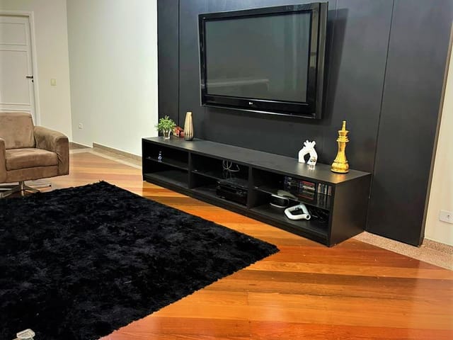 Foto do Casa - Casa de alto padrão térrea no Condomínio Tucanos, 600 m², 5 quartos, 3 suítes, 6 salas, área gourmet com churrasqueira e fogão a lenha, piscina aquecida. | Grupo Mitral Imóveis