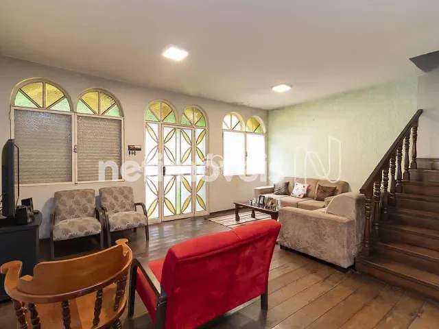 Casa 5 quartos e 4 banheiros, à venda, no bairro Núcleo Bandeirante em Brasília