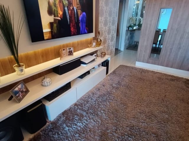 Casa com 313m² 3 quartos e 1 banheiro, à venda, no bairro Residencial Abussafe em Cambé