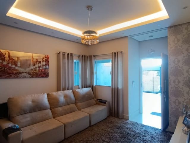Casa com 313m² 3 quartos e 1 banheiro, à venda, no bairro Residencial Abussafe em Cambé