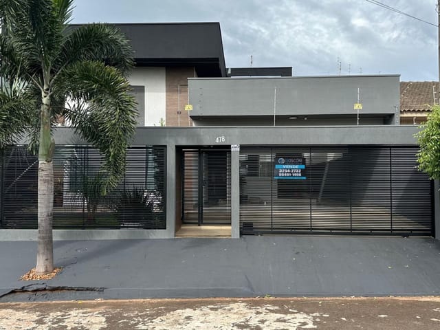 Casa com 313m² 3 quartos e 1 banheiro, à venda, no bairro Residencial Abussafe em Cambé