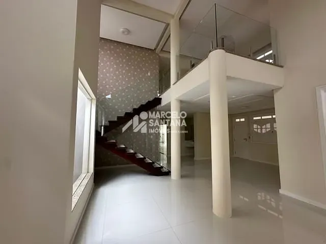 Casa 4 quartos e 5 banheiros, para alugar, no bairro Candeias em Vitória da Conquista