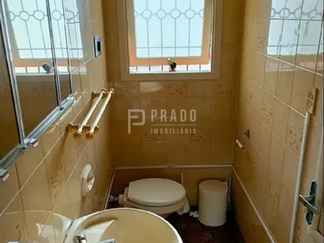 Casa com 344m² 4 quartos e 5 banheiros, à venda, no bairro Centro em Pelotas