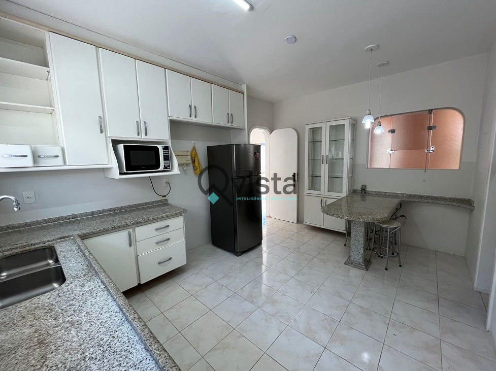 Casa, 4 quartos, 300 m² - Foto 9