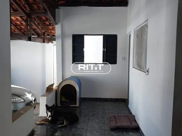 Casa com 300m² 3 quartos e 1 banheiro, à venda, no bairro Parque da Figueira em Campinas