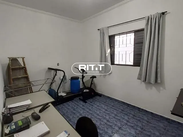 Casa com 300m² 3 quartos e 1 banheiro, à venda, no bairro Parque da Figueira em Campinas
