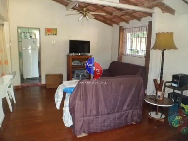 Casa com 593m² 1 quarto e 1 banheiro, à venda, no bairro Praia de Olaria (Guia de Pacobaíba) em Magé
