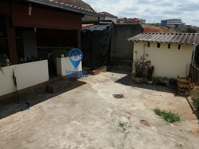 Casa com 360m² 3 quartos e 2 banheiros, à venda, no bairro Minaslândia (P Maio) em Belo Horizonte