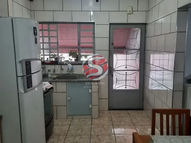 Casa com 160m² 4 quartos e 2 banheiros, à venda, no bairro Vila Paulo Silas em São Paulo
