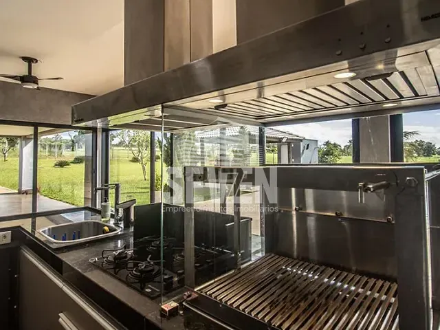 Casa com 2250m² 2 quartos e 2 banheiros, à venda, no bairro Palma Del Rey em Arealva