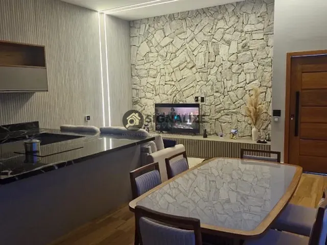 Casa 2 quartos e 1 banheiro, à venda, no bairro Portinho em Cabo Frio