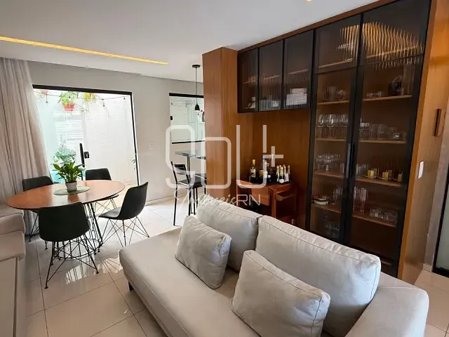 Casa 3 quartos e 2 banheiros, à venda, no bairro Nova Parnamirim em Parnamirim