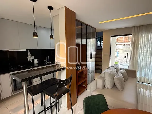 Casa 3 quartos e 2 banheiros, à venda, no bairro Nova Parnamirim em Parnamirim