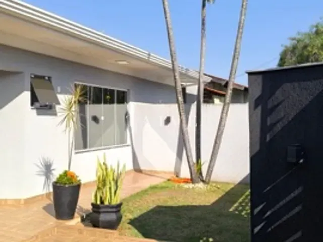 Casa com 614m² 3 quartos e 5 banheiros, à venda, no bairro Quebec em Londrina