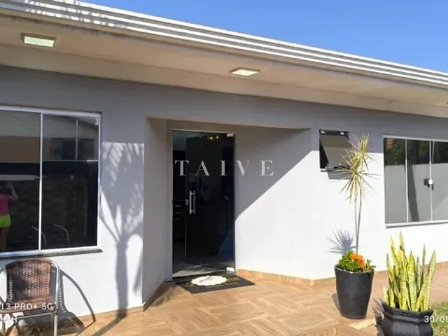 Casa com 614m² 3 quartos e 5 banheiros, à venda, no bairro Quebec em Londrina