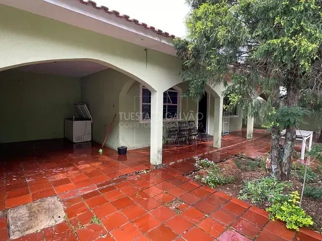 Casa com 340m² 4 quartos e 3 banheiros, à venda, no bairro Centro em Itararé