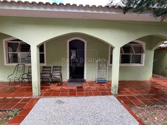 Casa com 340m² 4 quartos e 3 banheiros, à venda, no bairro Centro em Itararé