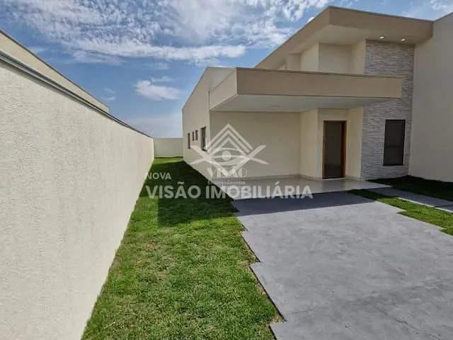 Casa com 300m² 2 quartos e 1 banheiro, à venda, no bairro Residencial Santa Catarina em Sinop