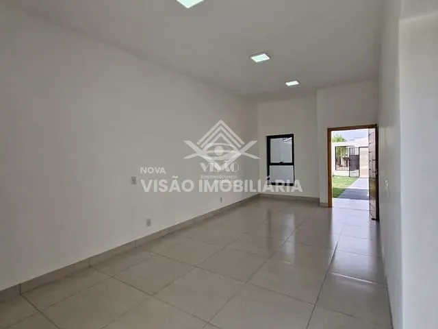 Casa com 300m² 2 quartos e 1 banheiro, à venda, no bairro Residencial Santa Catarina em Sinop