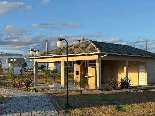 Casa 3 quartos e 1 banheiro, à venda, no bairro Três Vendas em Pelotas
