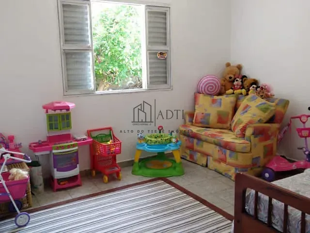 Casa 3 quartos e 1 banheiro, à venda, no bairro Vila Natal em Mogi das Cruzes