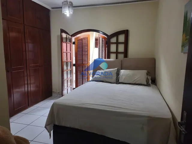 Casa com 500m² 6 quartos e 3 banheiros, à venda, no bairro Bosque dos Eucaliptos em São José dos Campos