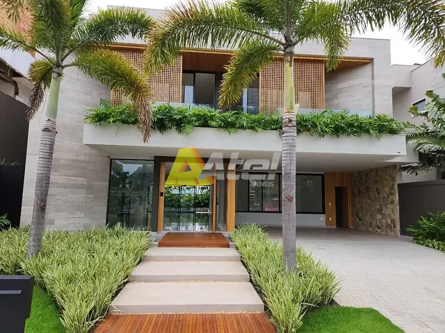 Casa com 600m² 5 quartos e 9 banheiros, à venda, no bairro Barra da Tijuca em Rio de Janeiro